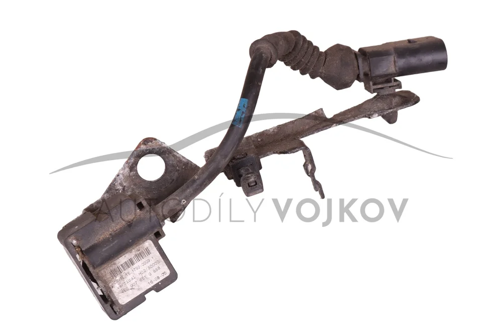 Čidlo zrychlení přední levé 4E0616575K v:122567 Čidlo zrychlení přední levé 4E0616575K v:122567
