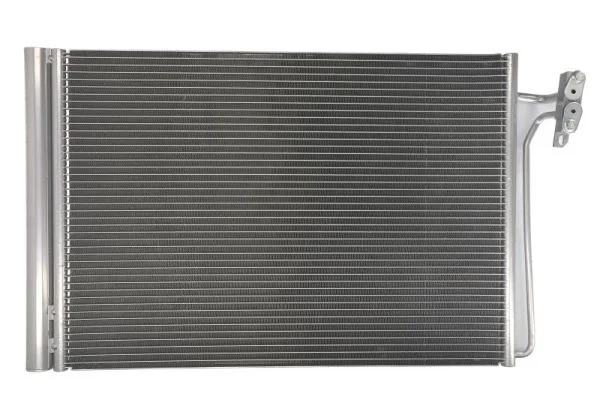 Kondenzátor, klimatizace THERMOTEC KTT110587 – OE JRW000020